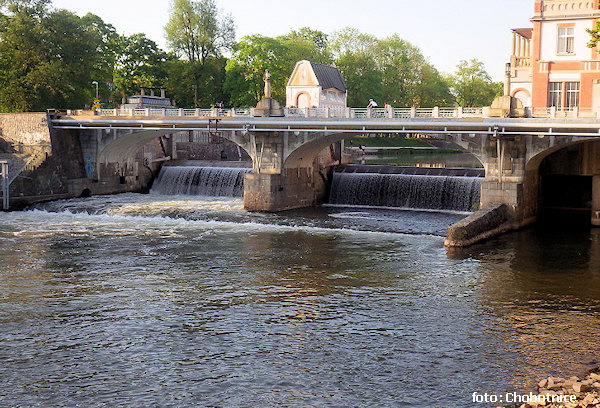 rkm 993,7 Hradec Králové Hučák rkm 993,7 Hradec Králové Hučák