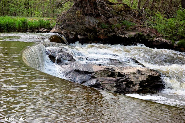 Novosedelský jez Jemčina dříve Novosedelský jez Jemčina dříve