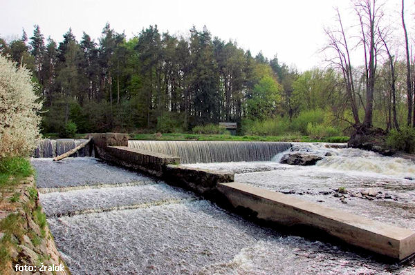 Novosedelský jez Jemčina dříve Novosedelský jez Jemčina dříve