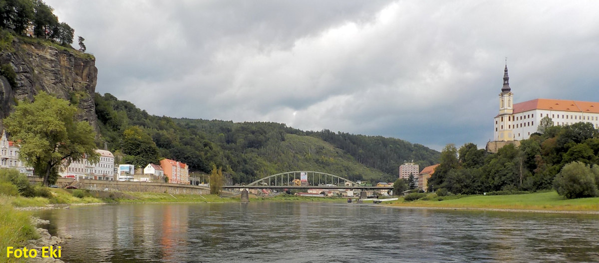rkm 740,5 Děčínský zámek rkm 740,5 Děčínský zámek