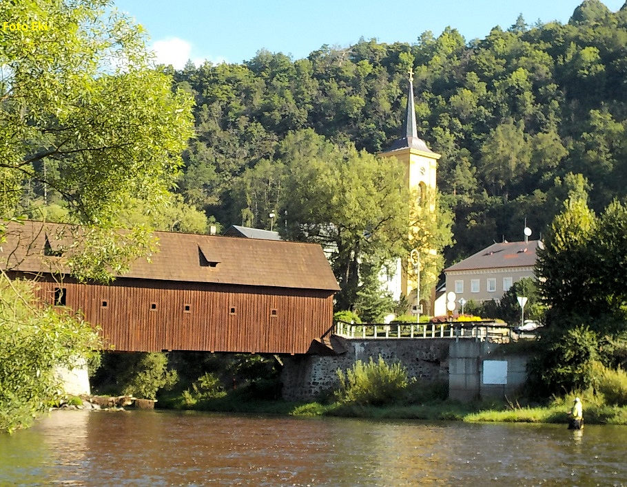 rkm 158,5 Krytý most v Radošově rkm 158,5 Krytý most v Radošově