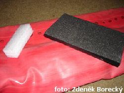 Materiály pro polštářek a odhalení otvorů Materiály pro polštářek a odhalení otvorů