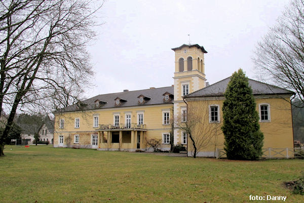 rkm 151,0 Zámek Rantířov rkm 151,0 Zámek Rantířov