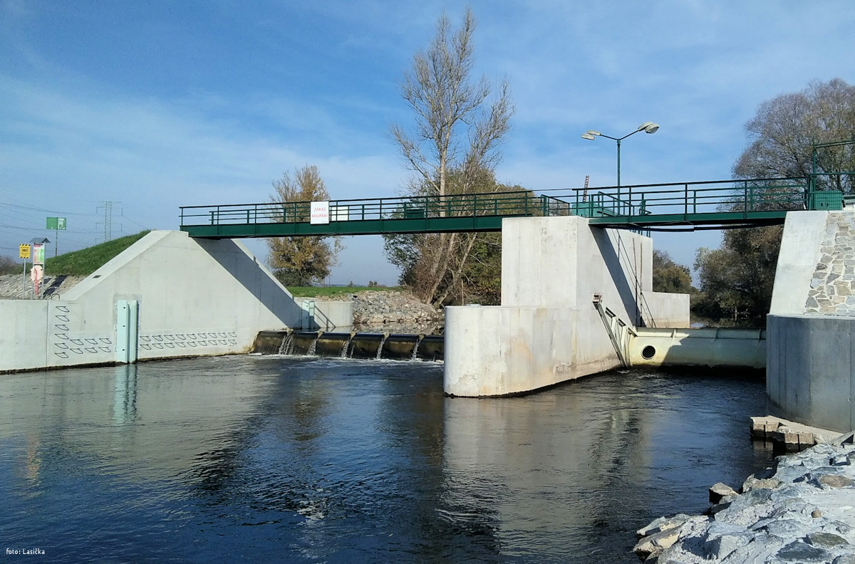 rkm. 4,7  Jez Otradovice - Káraný 10/2019