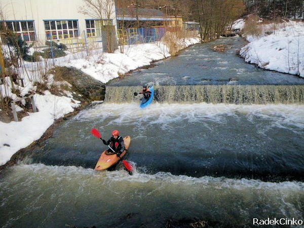 rkm. 3,4 V továrně v Hedvikově