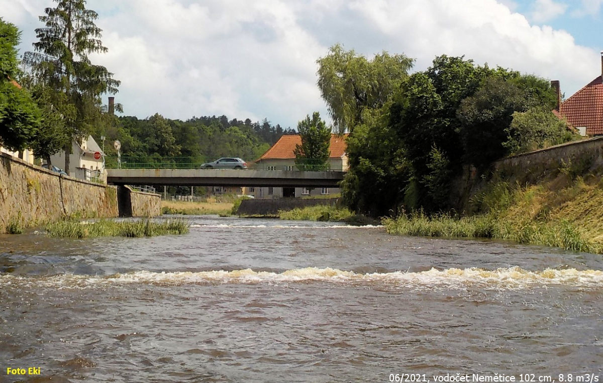 rkm.  Stupínky v řečišti ve Volyni