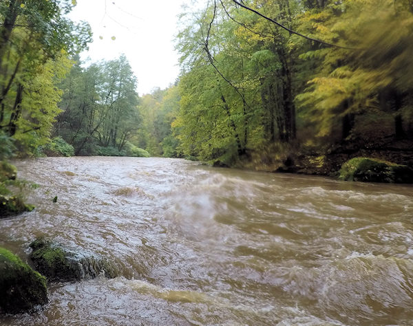 Závěrečná peřej před vzdutím přehrady Závěrečná peřej před vzdutím přehrady