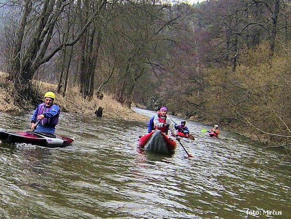 pořádající KKV v čele