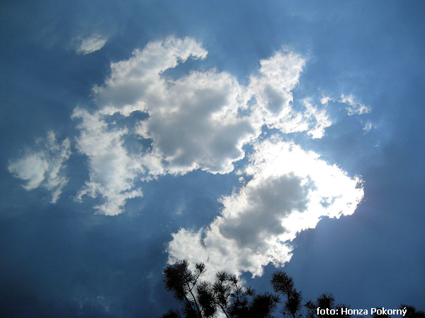 Kráčel krajem poutník… Kráčel krajem poutník…