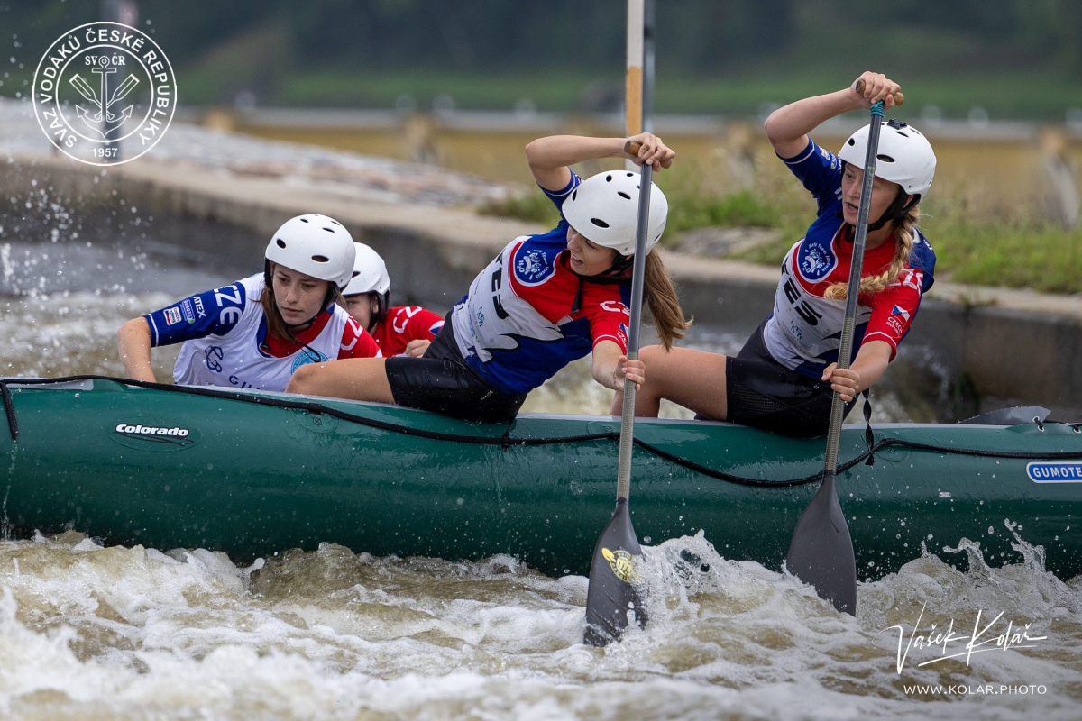 Závody v raftingu