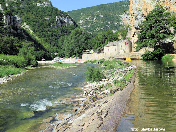 Šikmý jez v Hauterives Šikmý jez v Hauterives