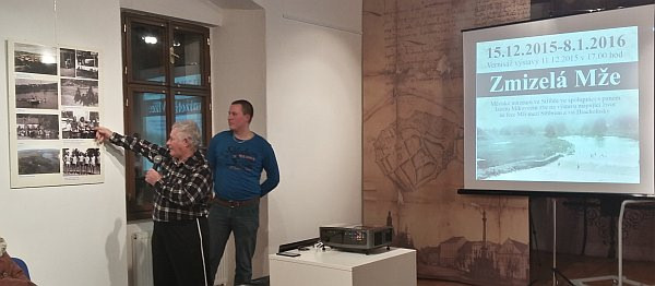 Autor výstavy s autorem většiny fotografií Autor výstavy s autorem většiny fotografií