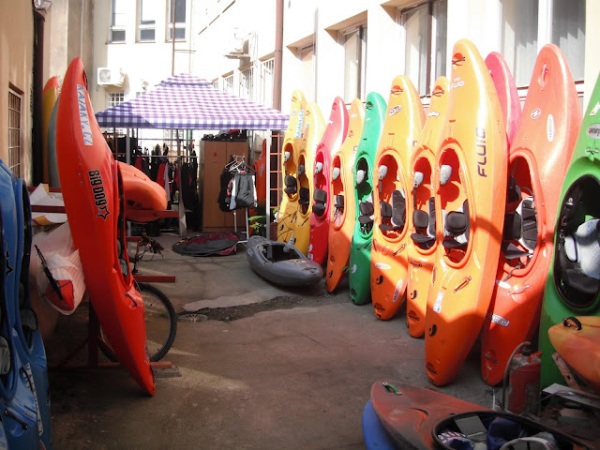 PUNČ BAZAR VODÁCKÉHO VYBAVENÍ