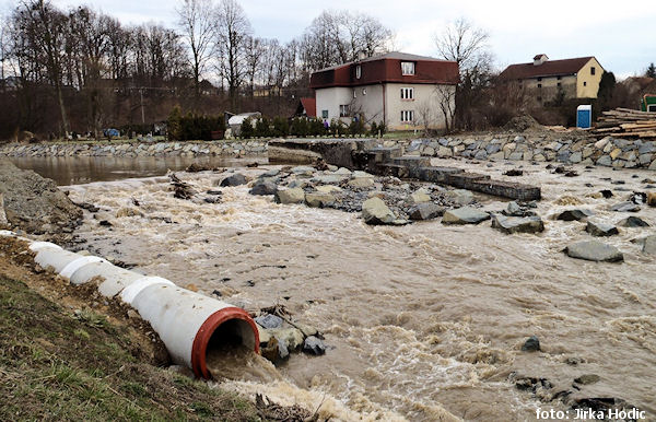 rkm. 7,1 nový jez