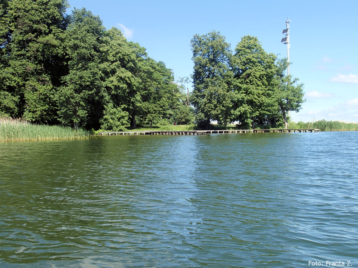 Kemp mezi jezery Mikolajským a Śniardwy