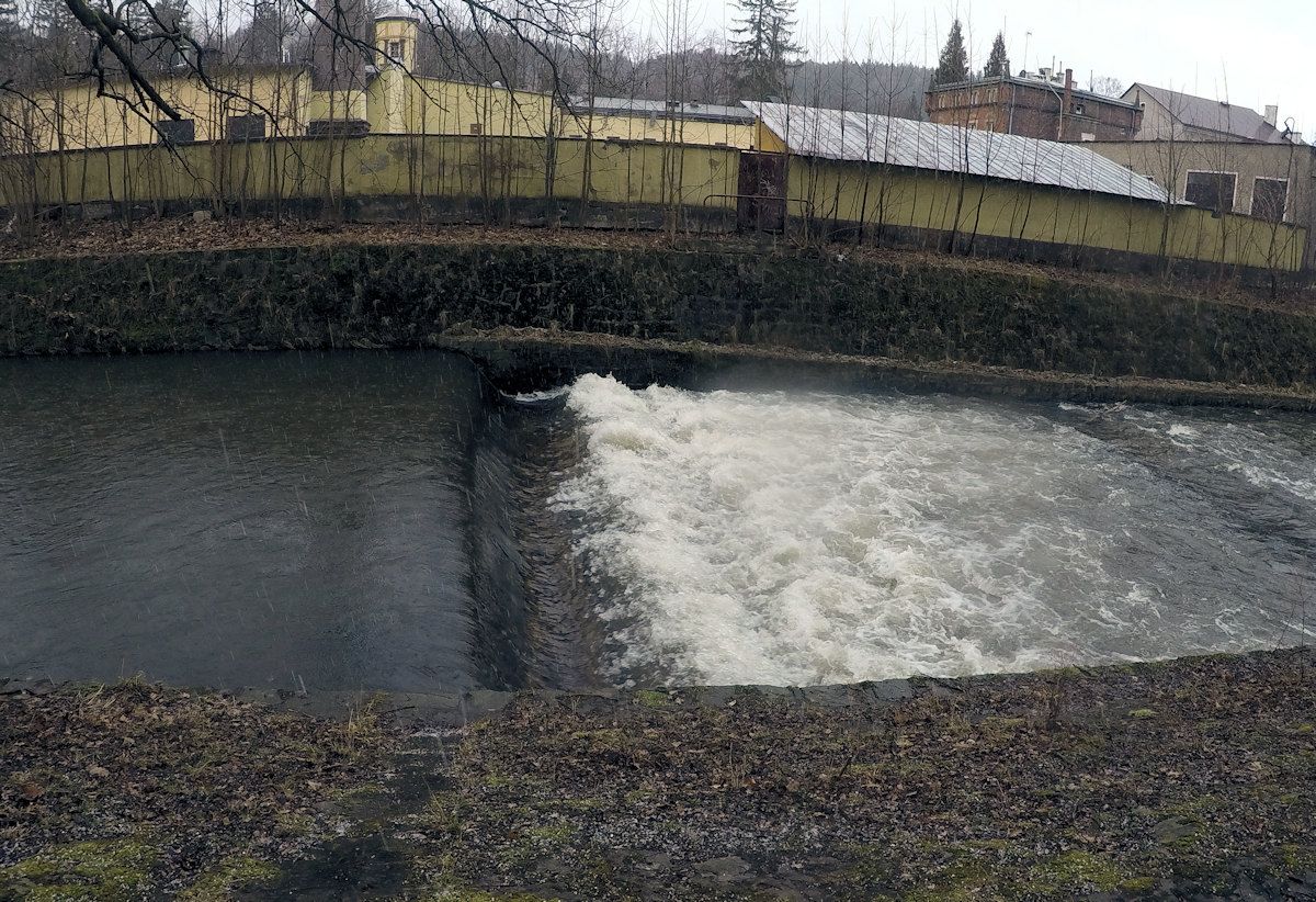 rkm. 154,1 Dlugopole - Zdrój, stupeň 5.3.2019, 5,4 m3/s v Bystrzyca Klodska